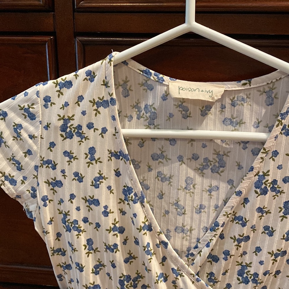 Floral T - Picture 2 of 3